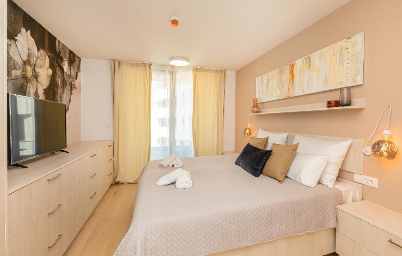 Sunny Lol Port Apartments In The City Centre Dubrovnik Luaran gambar